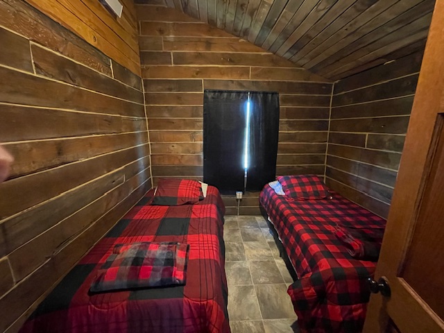 cabin-IMG_7822